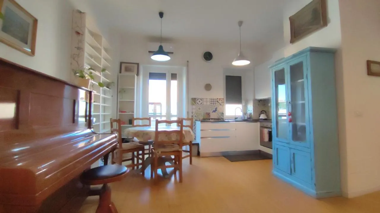 Monteverde - Stazione Trastevere Bright Loft Up To 5 Guests Rome Apartment